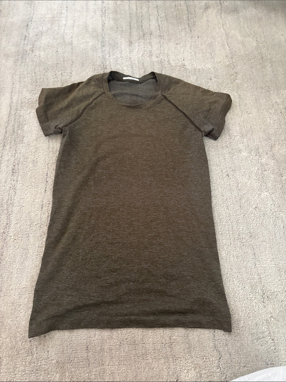 lululemon athletica Olive Green Short Sleeve Tunic Top